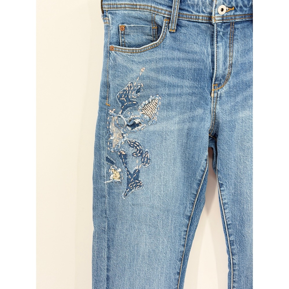 Pilcro Anthropologie Slim Boyfriend Jeans W29 Boho Floral Embroidered Patchwork - Picture 3 of 9